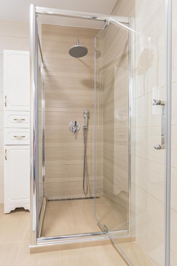 Apartamente Lavender บราชอฟ ภายนอก รูปภาพ